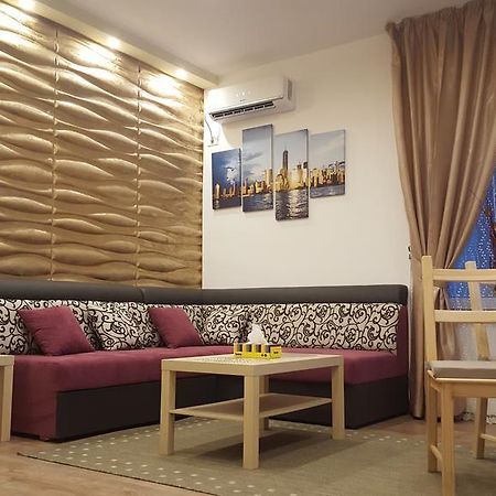 Nobless Apartments Năvodari Екстериор снимка