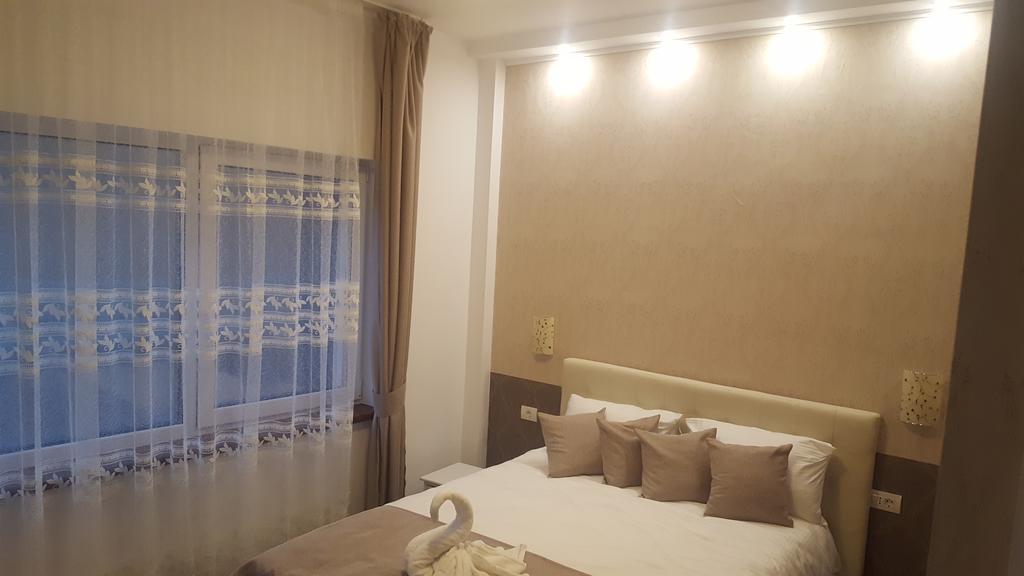 Nobless Apartments Năvodari Екстериор снимка