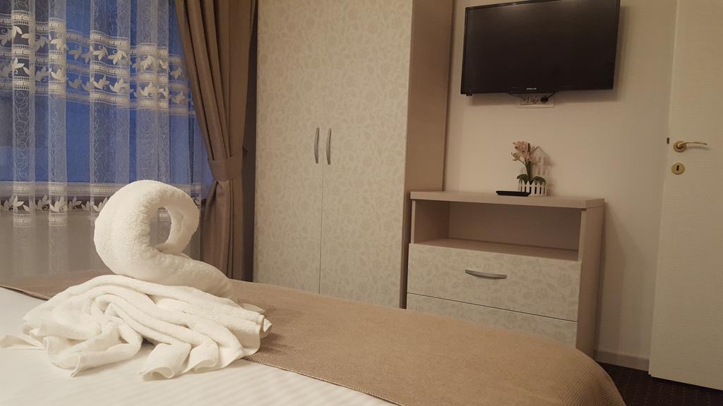 Nobless Apartments Năvodari Екстериор снимка